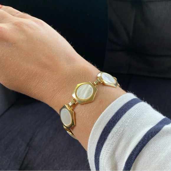 Mother of Pearl Gold Tone Hexagonal Art Deco Bracelet with Safety - Picture 11 of 14